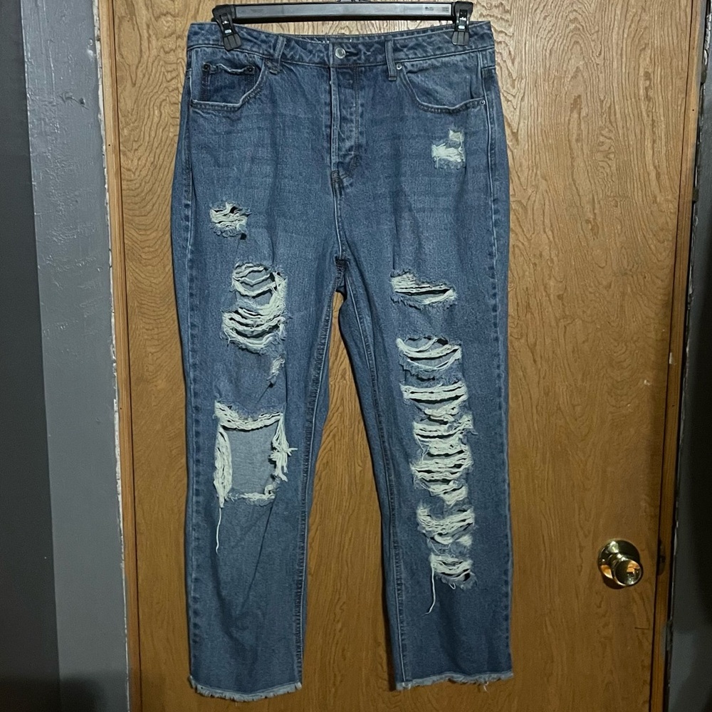 A Vanilla Star 90s boyfriend Jeans for $10.